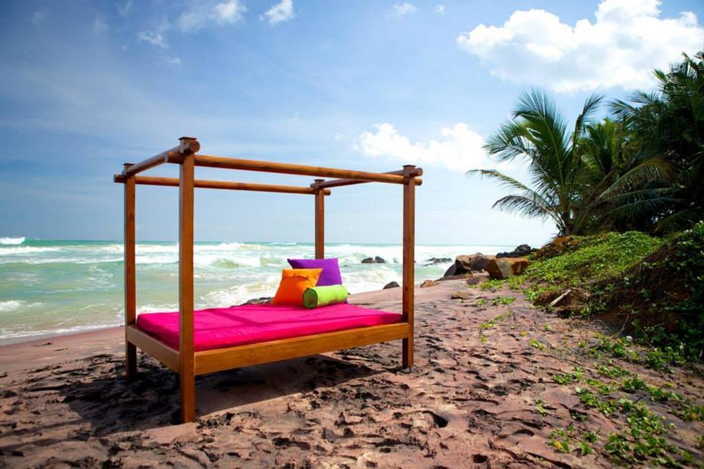Utmt - Underneath The Mango Tree Spa & Beach Resort Dikwella Sur Exterior foto